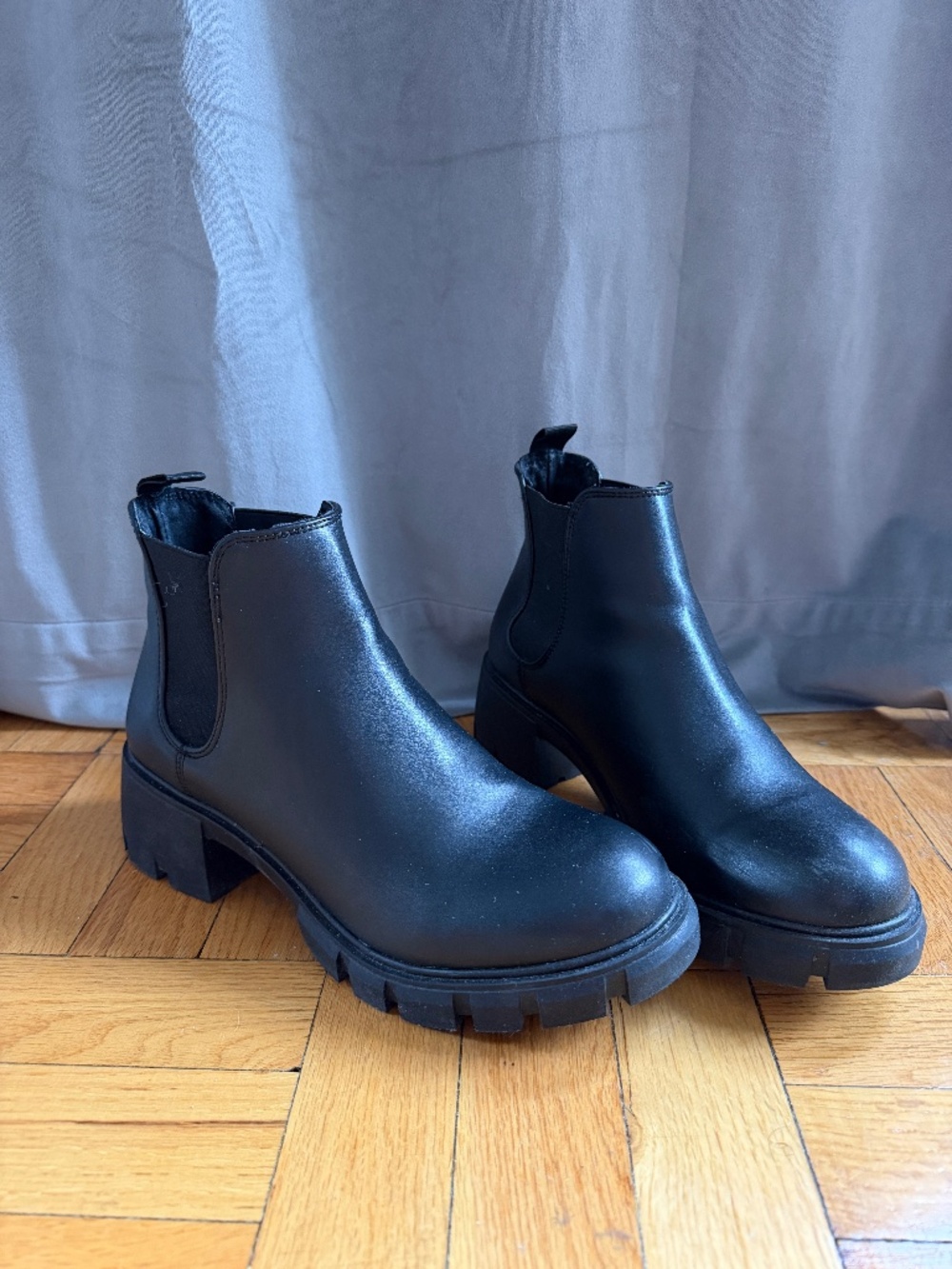 Steve Madden Black Lug Sole Chelsea Boots Chunky Platform Ankle Boots Size 10